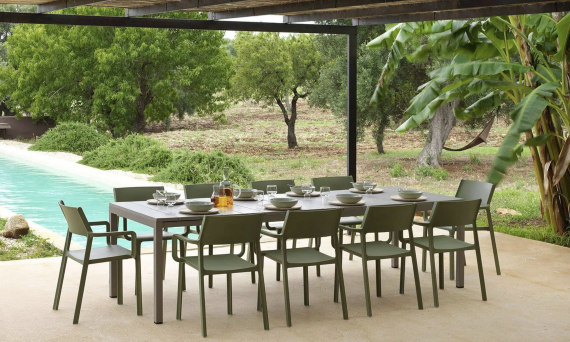 Commercial outdoor dining tables